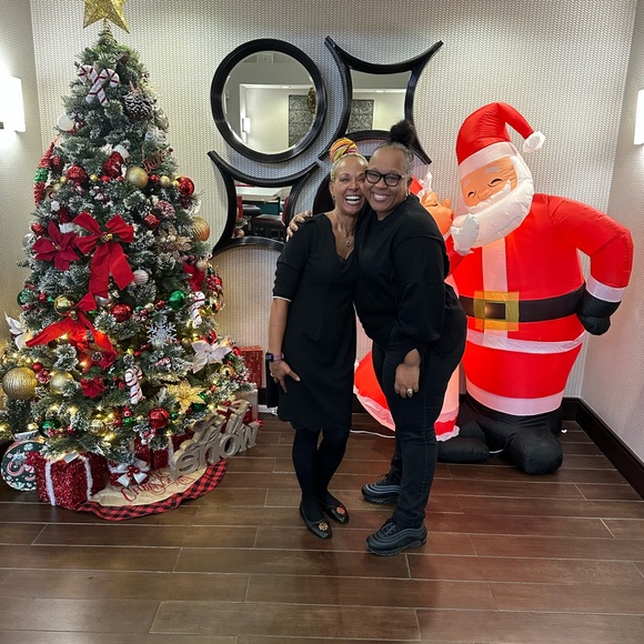 Bags, wallets, and accessories live flyer - Picture 8 of 8